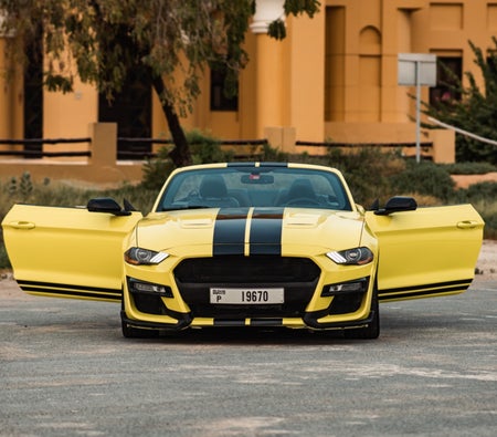 أصفر فورد موستنغ GT المكشوفة V8 2020